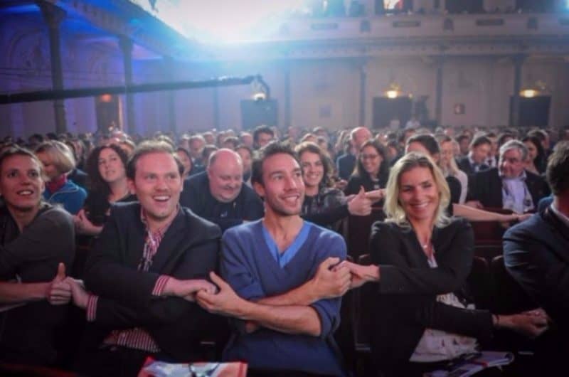 Rob van Overbruggen Ph.D. presenteert 'Breaking Through Mental & Emotional Barriers' voor 1000+ TEDx Amsterdam bezoekers